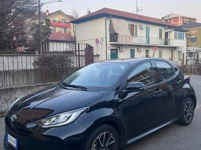Toyota Yaris Yaris 4a serie1.5 Hybrid 5 porte Nero usata Cinisello Balsamo