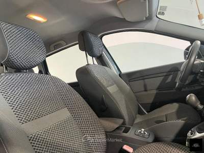 Renault Scénic 1.6 16V Attractive Nero usata San Giuseppe Vesuviano