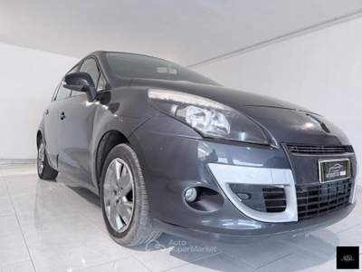 Renault Scénic 1.6 16V Attractive Nero usata San Giuseppe Vesuviano