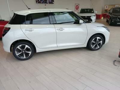 Suzuki Swift 1.2 Hybrid Top Bianco usata SOLARO