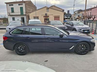 BMW Serie 5 530d 530d xDrive 249CV Touring Msport Blu/Azzurro usata Prato
