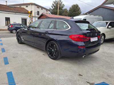BMW Serie 5 530d 530d xDrive 249CV Touring Msport Blu/Azzurro usata Prato