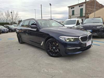 BMW Serie 5 530d 530d xDrive 249CV Touring Msport Blu/Azzurro usata Prato
