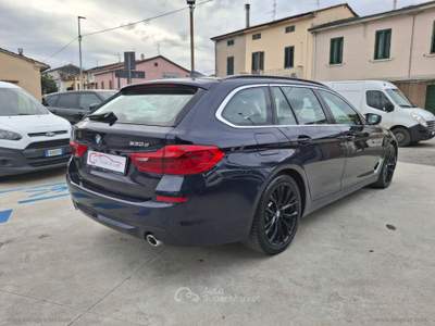 BMW Serie 5 530d 530d xDrive 249CV Touring Msport Blu/Azzurro usata Prato