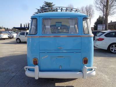 Volkswagen Multivan BUS DELUXE Blu/Azzurro usata Spresiano