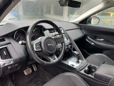 Jaguar E-Pace 2.0D 150 CV AWD aut. R-Dynamic 4X4 Bianco usata Oderzo