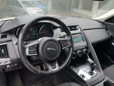 Jaguar E-Pace 2.0D 150 CV AWD aut. R-Dynamic 4X4 Bianco usata Oderzo