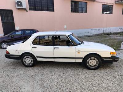 Saab 900 2.0 i 5 porte Aut Gancio Tettuccio Bianco usata SAN MARTINO SICCOMARIO
