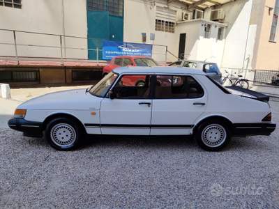Saab 900 2.0 i 5 porte Aut Gancio Tettuccio Bianco usata SAN MARTINO SICCOMARIO