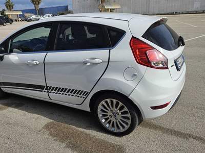 Ford Fiesta FORD FIESTA 1.5 Diesel TITANIUM Bianco usata Anzio