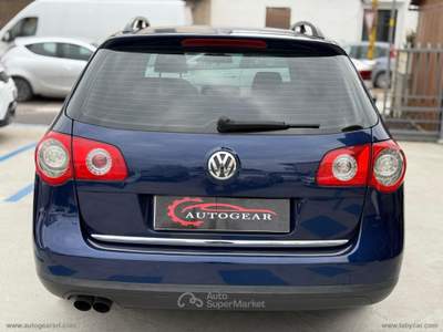 Volkswagen Passat Passat 2.0 TDI DPF Var. Highline Blu/Azzurro usata Prato