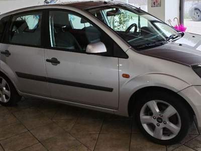 Ford Fiesta  5p 1.4 tdci Ghia est usata Ragusa