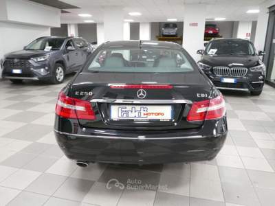 Mercedes-Benz Classe E CDI Coupé BlueEFFICIENCY Executive UNICO PROPR. Nero usata Firenze