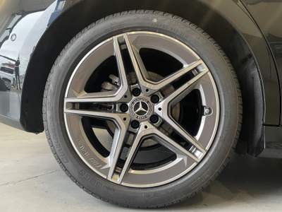 Mercedes-Benz Classe A A 180 Automatic Premium AMG Line Nero usata Leini