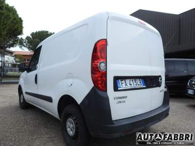 Opel Combo OPEL - Combo 1.3 MJT 90 CV DIESEL 2 POSTI AUTOCARRO CLIMA PDC POST. eu5 B Bianco usata CORIANO