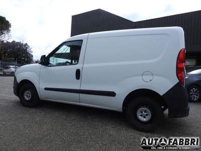 Opel Combo OPEL - Combo 1.3 MJT 90 CV DIESEL 2 POSTI AUTOCARRO CLIMA PDC POST. eu5 B Bianco usata CORIANO