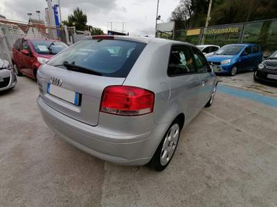 Audi A3 1.6 AMBITION 3 PORTE METANO 102cv Argento usata Napoli