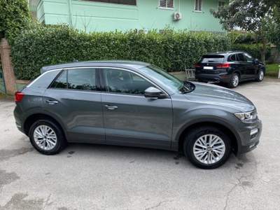 Volkswagen T-Roc 2.0 TDI 150CV DSG 4MOTION Business NAV Grigio usata Atripalda