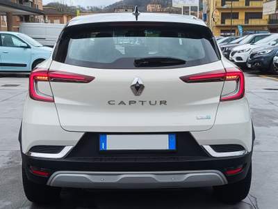 Renault Captur Plug-in Hybrid E-Tech 160 CV Intens Bianco usata SORA