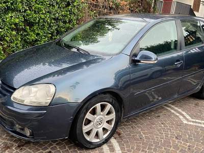 Volkswagen Golf 2.0 16V TDI 5p. Sportline Blu/Azzurro usata ANGRI