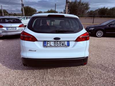 Ford Focus Focus 1.5 TDCi 95 CV S&S SW Business Bianco usata San Michele Salentino