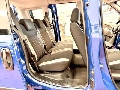 Fiat Doblò 1.6 MTJ 120CV 5 POSTI MONITOR 9" Blu/Azzurro usata Occhiobello