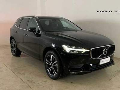 Volvo XC60 Momentum Pro, B4 AWD mild hybrid (D) automatico Nero usata Altavilla Vicentina
