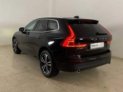 Volvo XC60 Momentum Pro, B4 AWD mild hybrid (D) automatico Nero usata Altavilla Vicentina