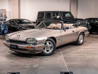 Jaguar XJ 4.0 cat Convertible 2+2*A.S.I.* Grigio usata MILANO