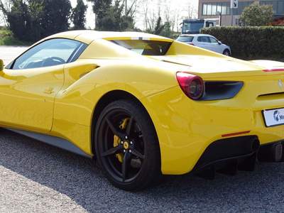 Ferrari 488 Spider Giallo usata Colognola ai Colli