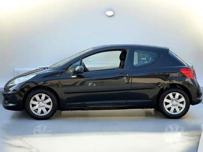 Peugeot 207 1.4 8V 75CV 3p. Energie Sport ECO GPL Nero usata Torino
