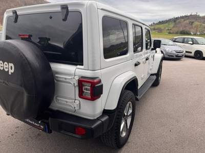 Jeep Wrangler Unlimited 2.2 Mjt II 4X4 4WD Sahara GANCIO TRAINO Bianco usata Sant'Angelo in vado