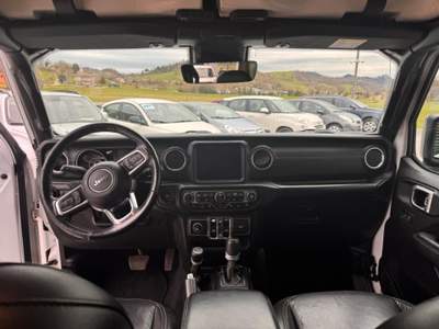 Jeep Wrangler Unlimited 2.2 Mjt II 4X4 4WD Sahara GANCIO TRAINO Bianco usata Sant'Angelo in vado