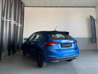 Skoda Fabia 1.0 MPI EVO 80 CV Young Edition Blu/Azzurro usata Leini