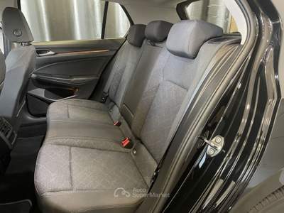 Volkswagen Golf 8 1.5 TSI EVO ACT Life Nero usata Leini