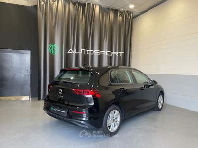Volkswagen Golf 8 1.5 TSI EVO ACT Life Nero usata Leini