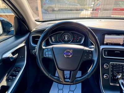 Volvo V60 Cross Country Volvo V60 Cross Country  2.0 D3 Business Bianco usata GROTTAMMARE
