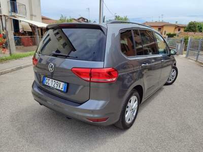 Volkswagen Touran 7 POSTI DSG Grigio usata Comacchio