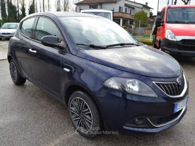 Lancia Ypsilon 1.0 FireFly 5 p. Hybrid Ecochic Gold Blu/Azzurro usata COMACCHIO