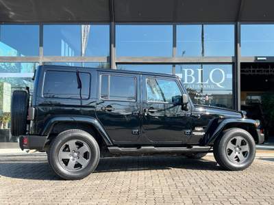 Jeep Wrangler 2.8 CRD DPF Sahara Auto Nero usata Bologna