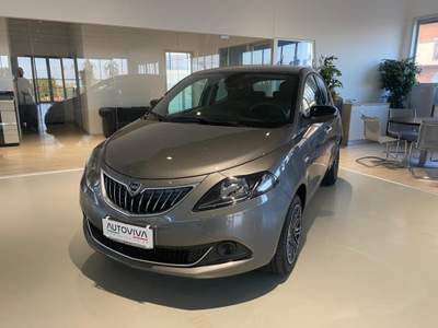 Lancia Ypsilon 1.0 FireFly 5 porte S&S Hybrid Oro Grigio usata Riva presso Chieri