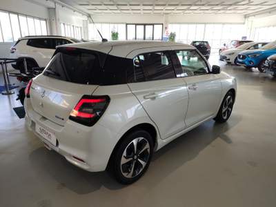 Suzuki Swift 1.2 Hybrid CVT Top Bianco usata Riva presso Chieri
