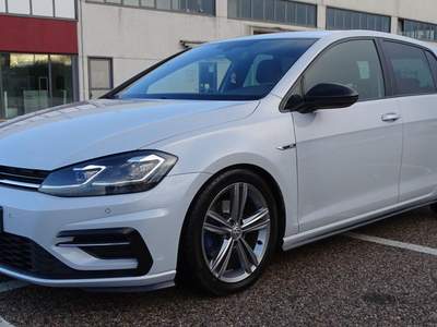Volkswagen Golf 1.6 TDI 115 CV 5p.R-Line BlueMotion Technology Blu/Azzurro usata Colognola ai Colli