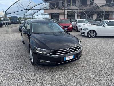 Volkswagen Passat Passat Variant 2.0 TDI DSG Business BMT Nero usata Ponte di Piave