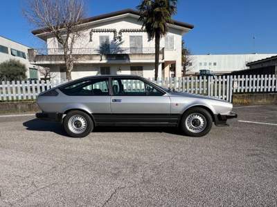 Alfa Romeo Alfetta GT/GTV 2.0 ASI condizioni TOP Argento usata Dolo