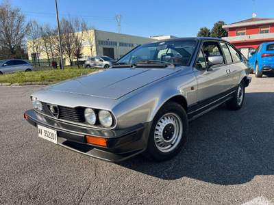 Alfa Romeo Alfetta GT/GTV 2.0 ASI condizioni TOP Argento usata Dolo