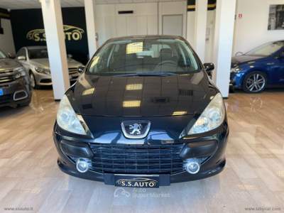 Peugeot 307 307 1.4 16V 5p. D-Sign Nero usata San Mauro Pascoli