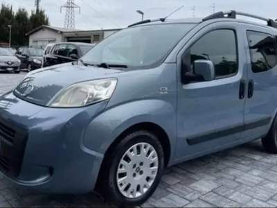 Fiat QUBO Auto perfetta km certificati unico proprietario Blu/Azzurro usata Cassano Magnago Fiat QUBO Auto perfetta km certificati unico proprietario Blu/Azzurro usata Cassano Magnago