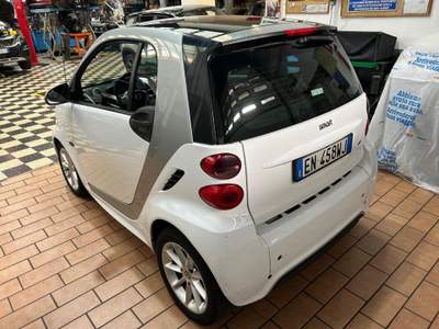 Smart ForTwo 800 40 kW coupé passion cdi Bianco usata Melegnano
