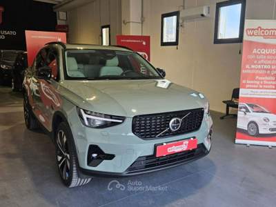 Volvo XC40 2.0 b3 Ultra Dark auto Verde usata Sassari